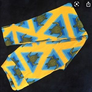 LulaRoe Sea Turtle Legging
